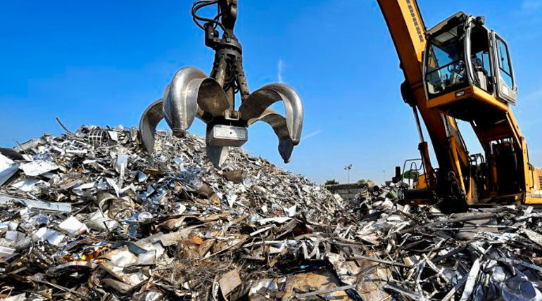 qmag_scrap_metal_recycling-770×511-1 copy